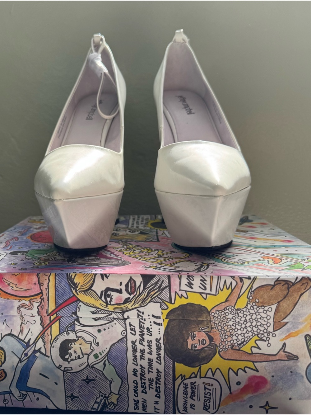 Jeffrey Campbell White Patent Platform Pumps— NEVER USED